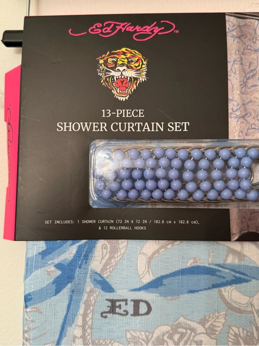 Shower curtain set